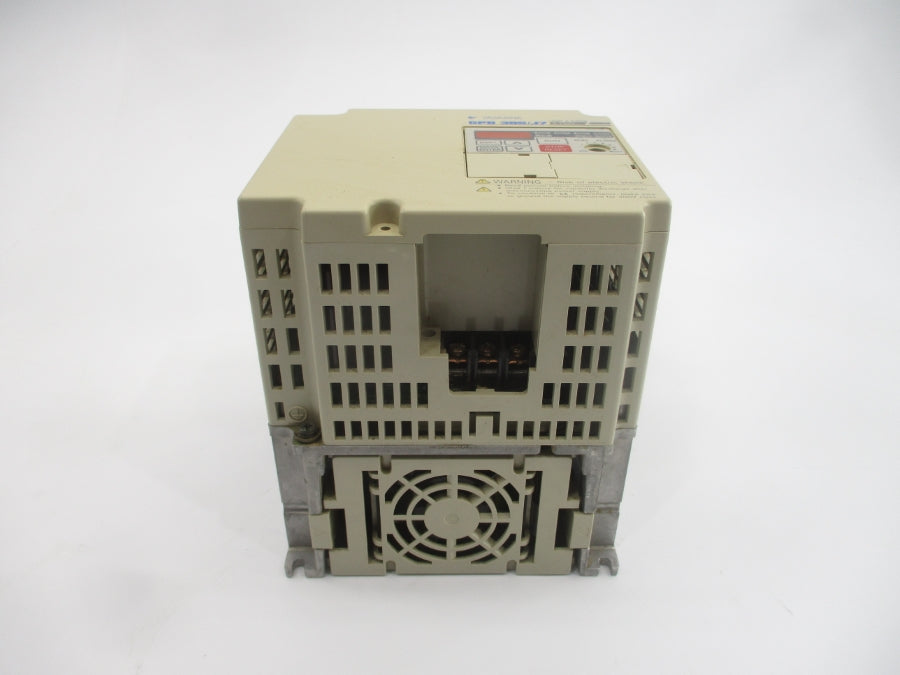 YASKAWA CIMR-J7AM43P7 380-460VAC 12A UNMP