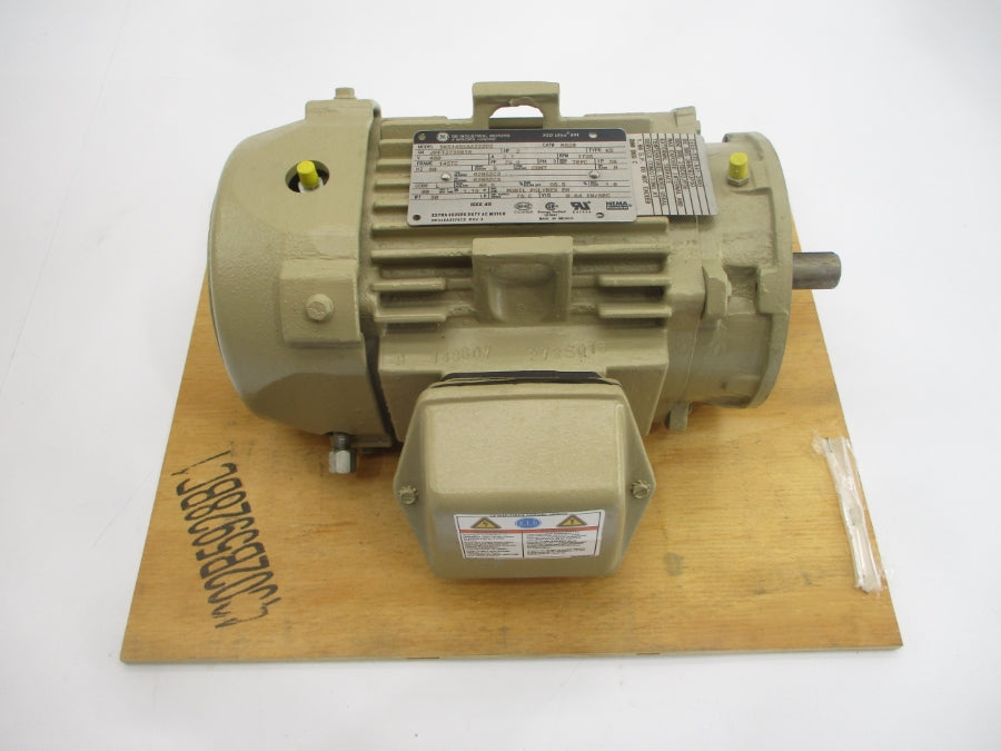 GENERAL ELECTRIC M526 5KS145XAA222D2 460V 2.7A NSMP