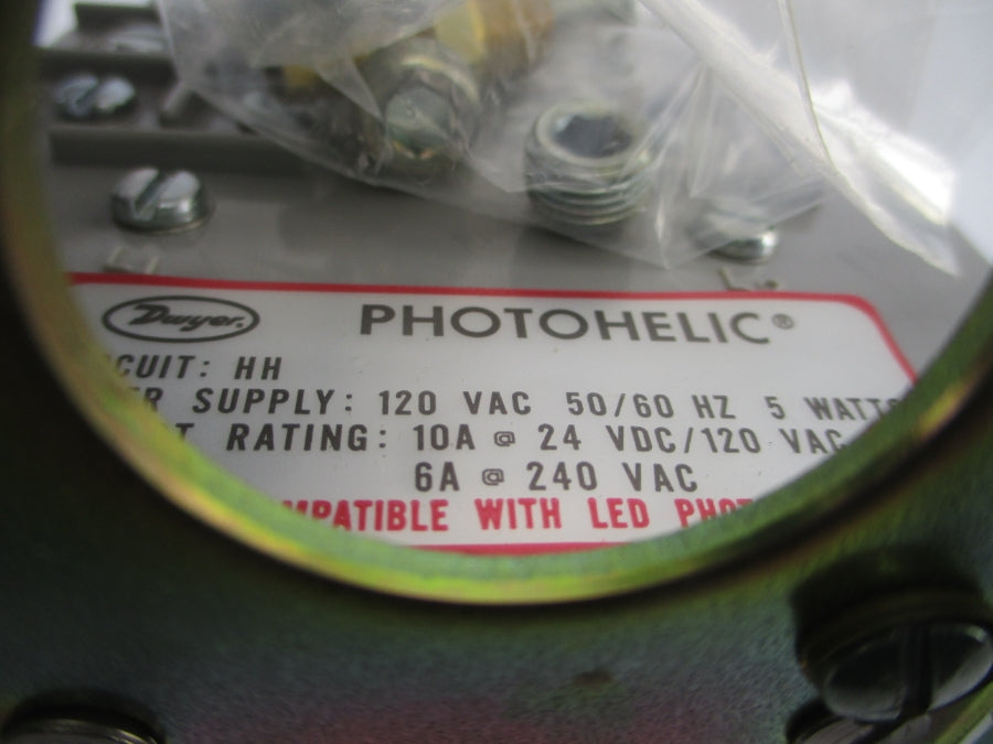 DWYER 3320 120/240VAC 10A 25PSI NSNP