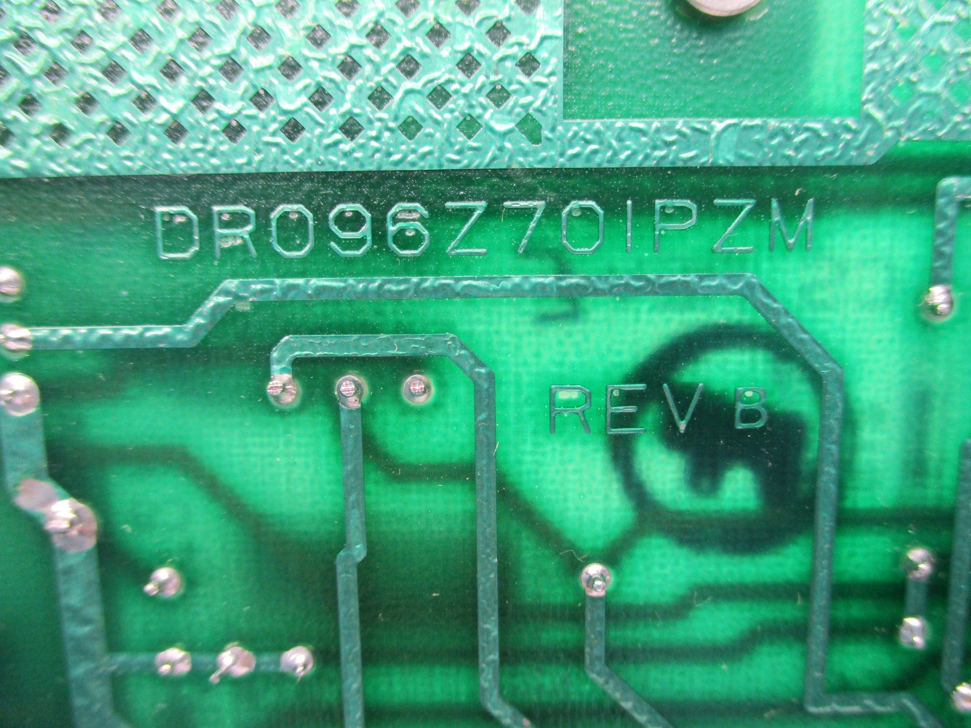 DR096Z701PZM REV. B NSNP