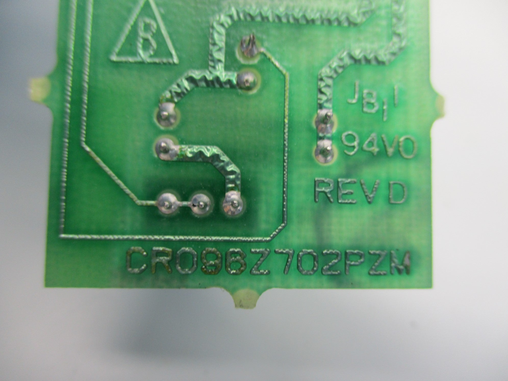 CR096Z702PZM REV. D UNMP