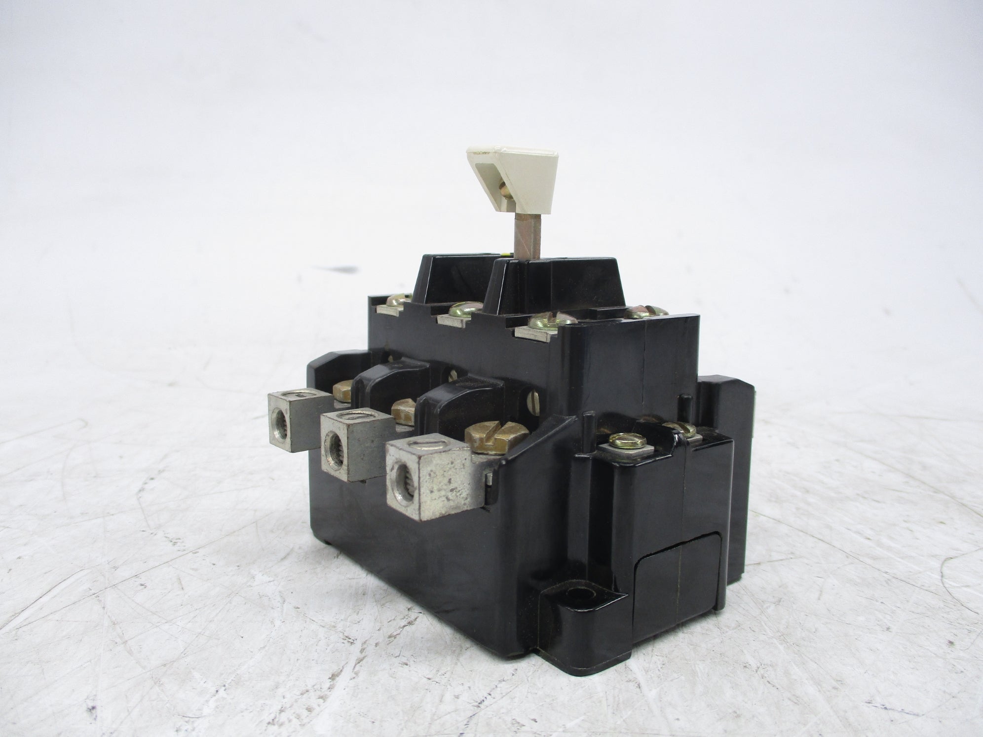 ALLEN BRADLEY 815-COV3 SER. CM (BR/YL) NSMP