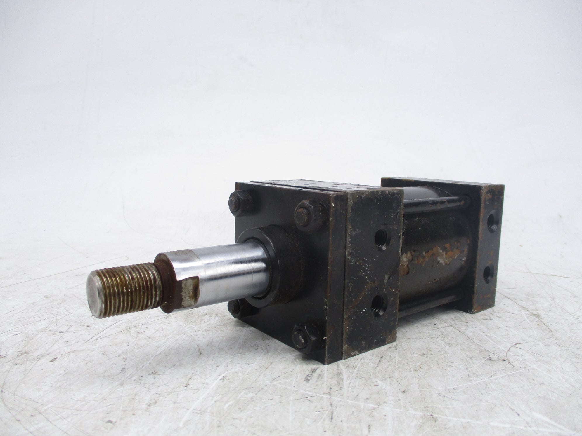 TRD MANUFACTURING CYL-8819040 250PSI NSNP