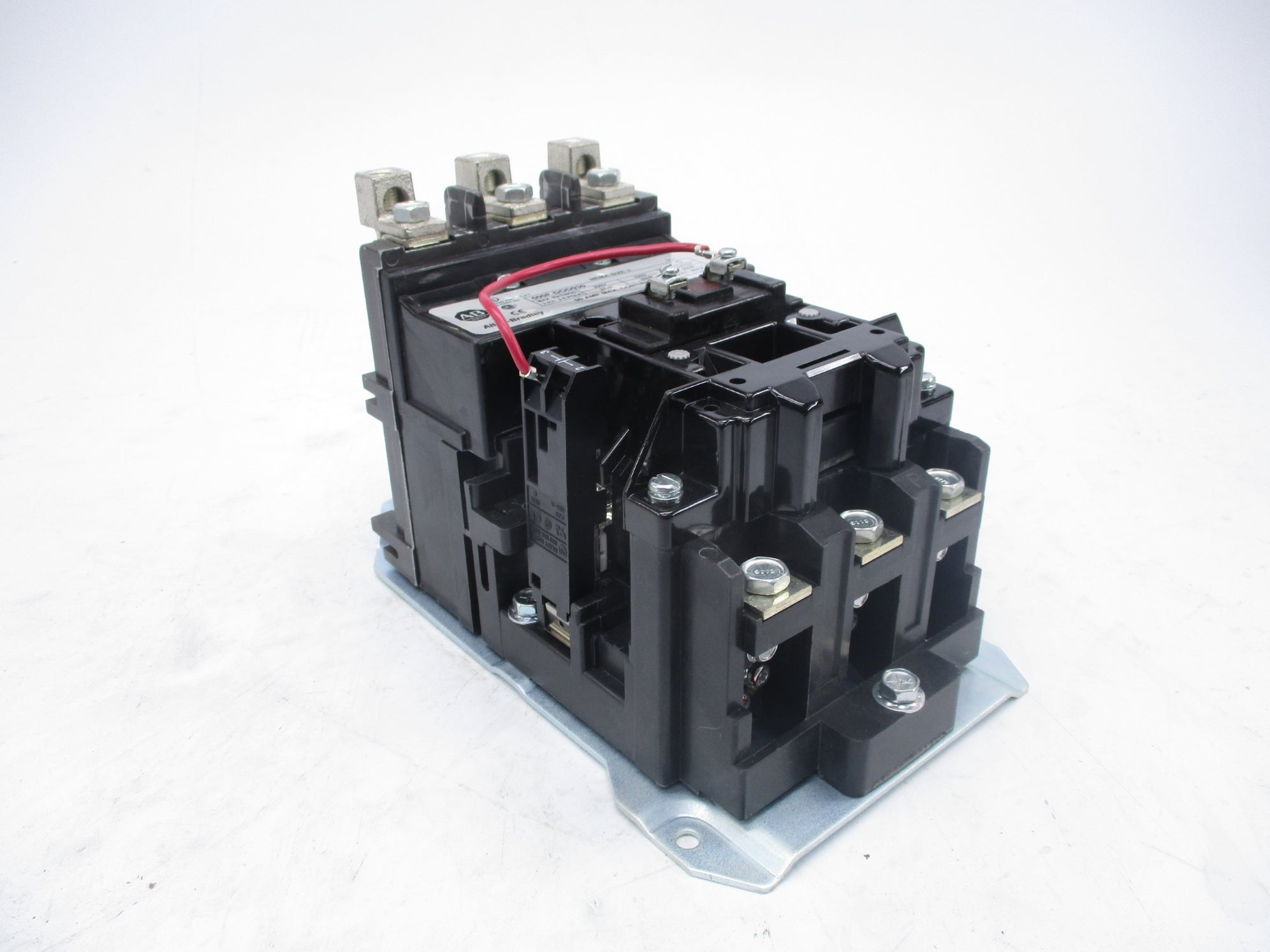 ALLEN BRADLEY 500F-DOD930 SER. C 110/115-120V 90A (BR/WH) NSMP