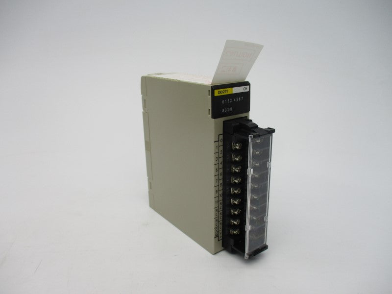 OMRON C200H-OD211 24VDC 0.3A NSMP