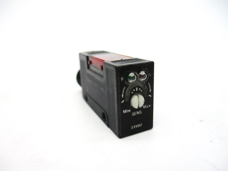 OMRON E3S-R67 10-30VDC NSMP