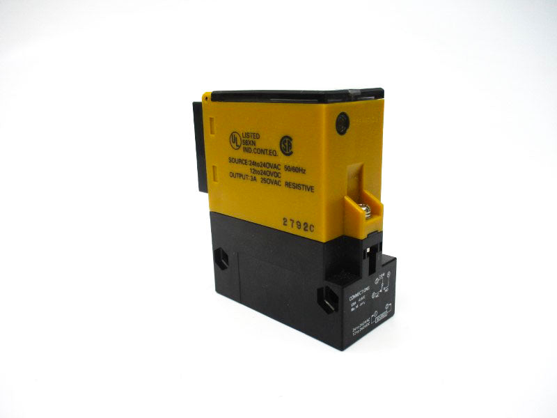 OMRON E3B2-D2M4-US 24-240VAC NSMP