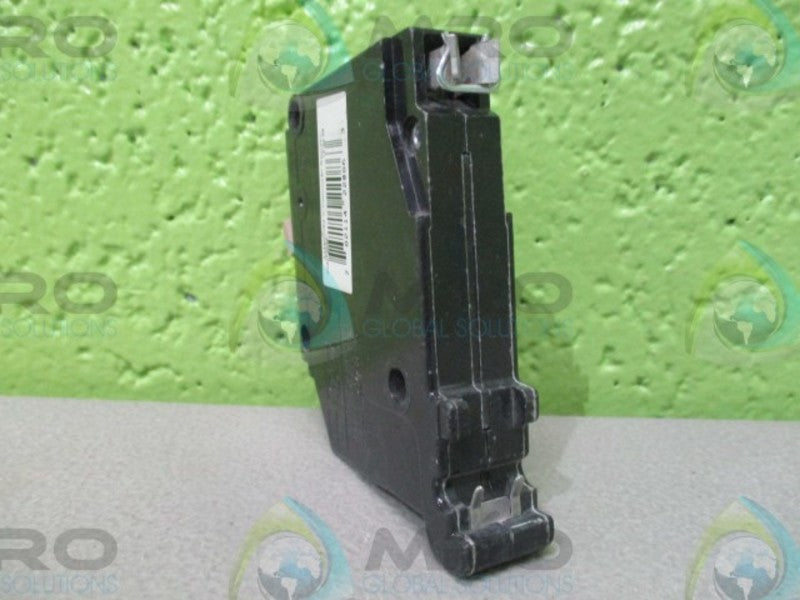 CUTLER HAMMER CHT020 1-POLE, 120/240V, 20/20 AMPERAGE, CIRCUIT BREAKER  UNMP