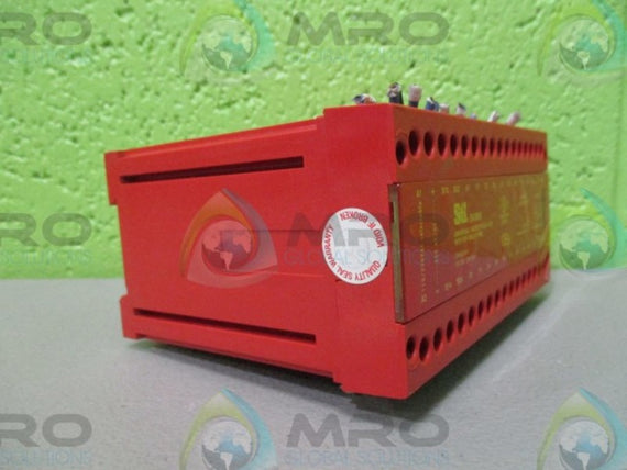 STI SA10MD UNIVERSAL SAFETY RELAY UNIT W/OFF DELAY TIME UNMP