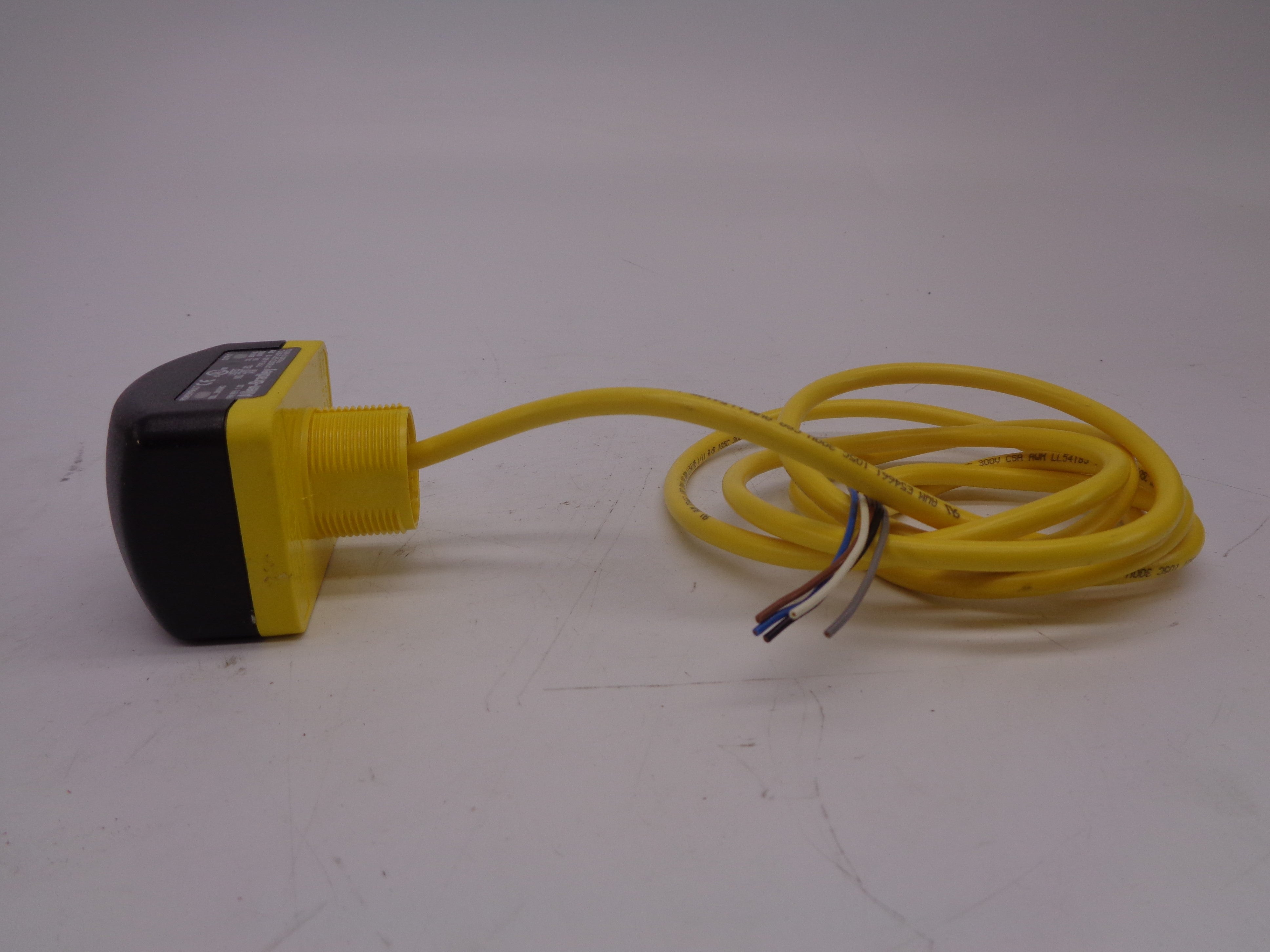ALLEN BRADLEY 800Z-GF3065 SER. C (BR/WH) NSMP