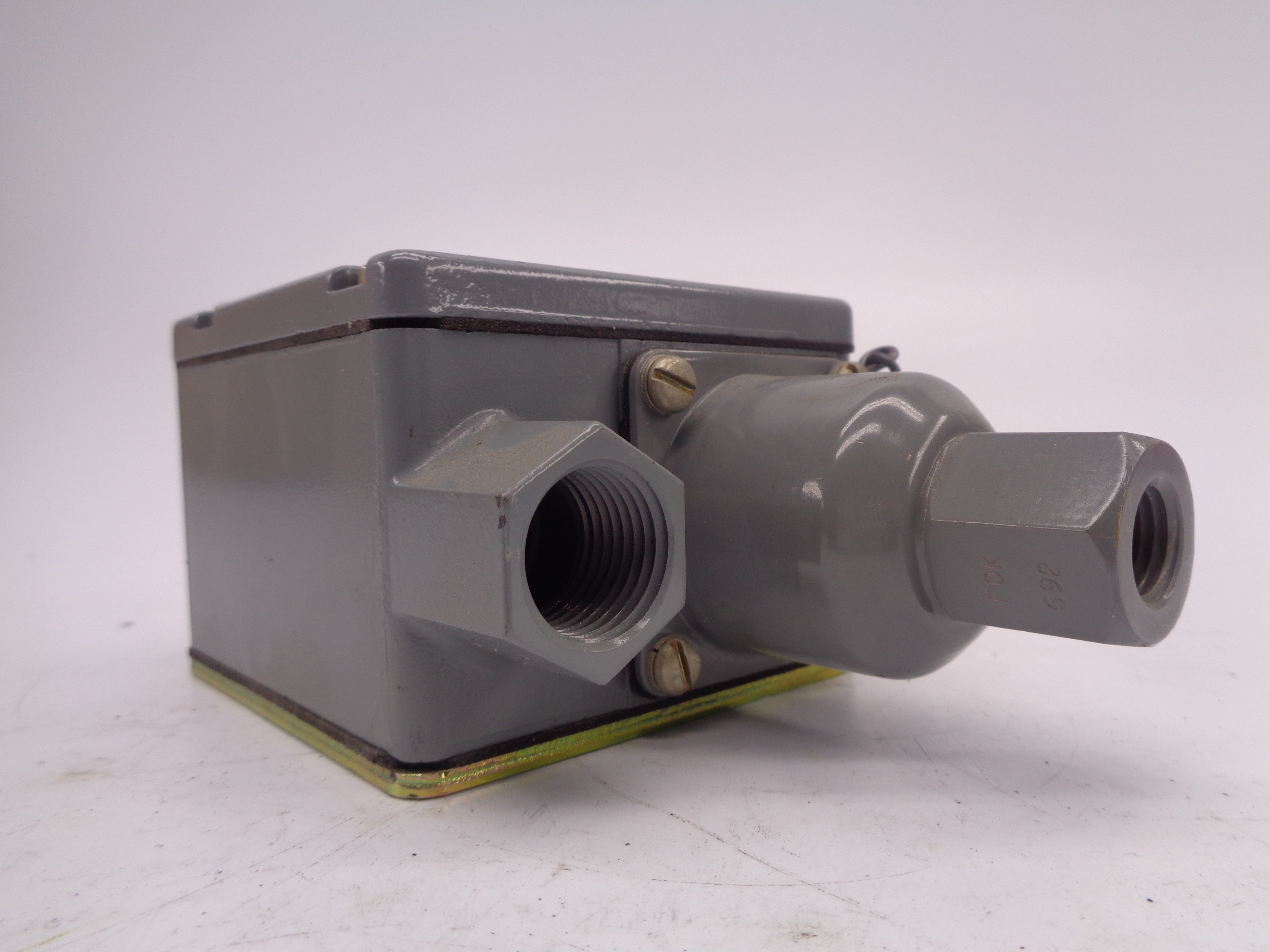 ALLEN BRADLEY 836T-T253J SER. A 120-600VAC 60A 12-150PSI NSNP