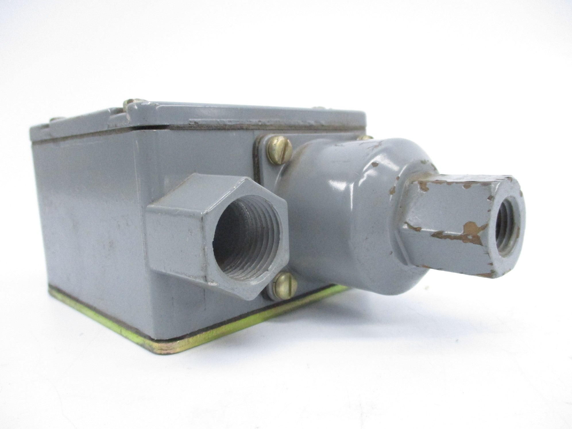 INDUSTRIAL SPARE PART 836T-T252J SER. A 120-600V 60A 6-75PSI NSNP