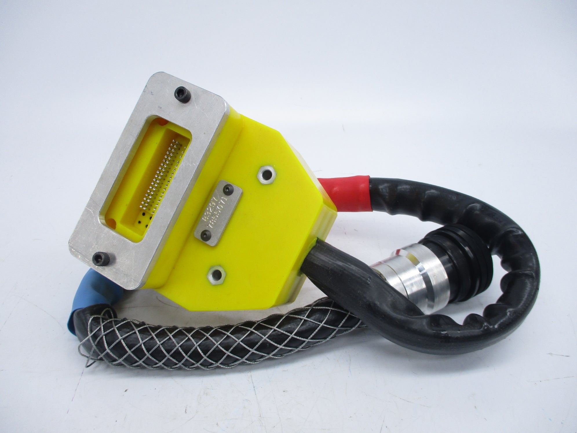 SERVO CONNECTOR 83297 NSNP