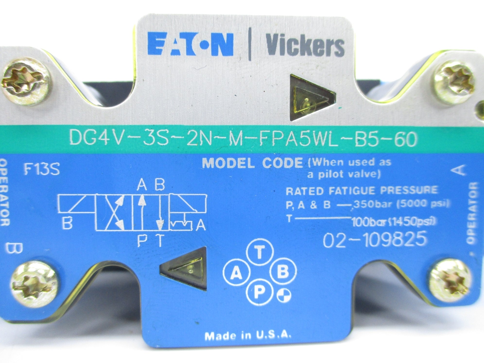 VICKERS DG4V-3S-2N-M-FPA5WL-B5-60 02-109825 110/120V .48/.46A 5000PSI NSNP