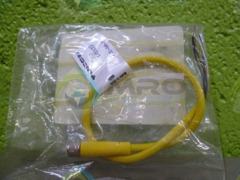 TURCK PKG-4M-0.3 PICOFAST MOLDED CORDSETS * NEW IN BAG *