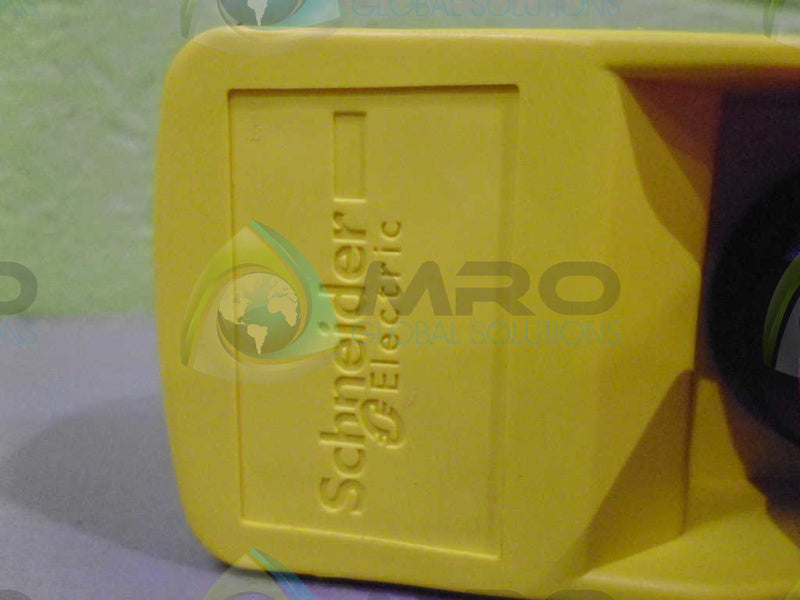 SCHNEIDER ELECTRIC XAC-A2013 PENDANT STATION 600VAC * NEW IN BAG *