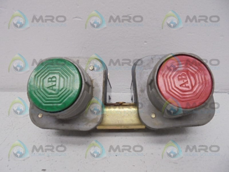 INDUSTRIAL SPARE PART 800T-FB16F RED GREED PUSH BUTTON  UNMP
