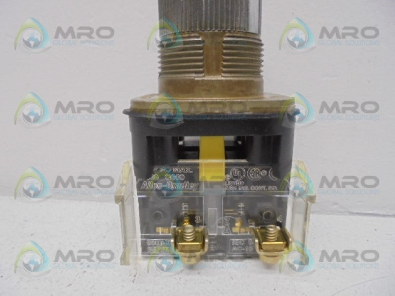 ALLEN BRADLEY 800T-KD GREEN BUTTON  UNMP