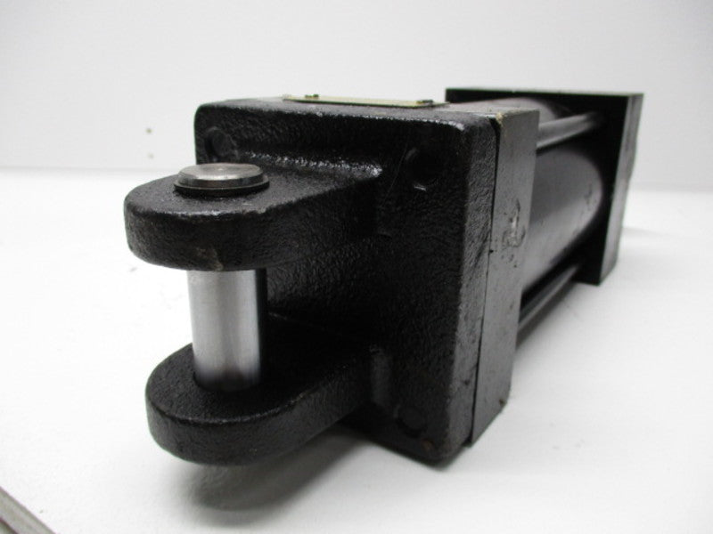 YATES 3.2 BORE 4 STROKE CYLINDER  UNMP