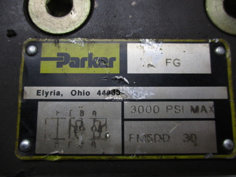 PARKER FM6DD HYDRAULIC CONTROL VALVE UNMP