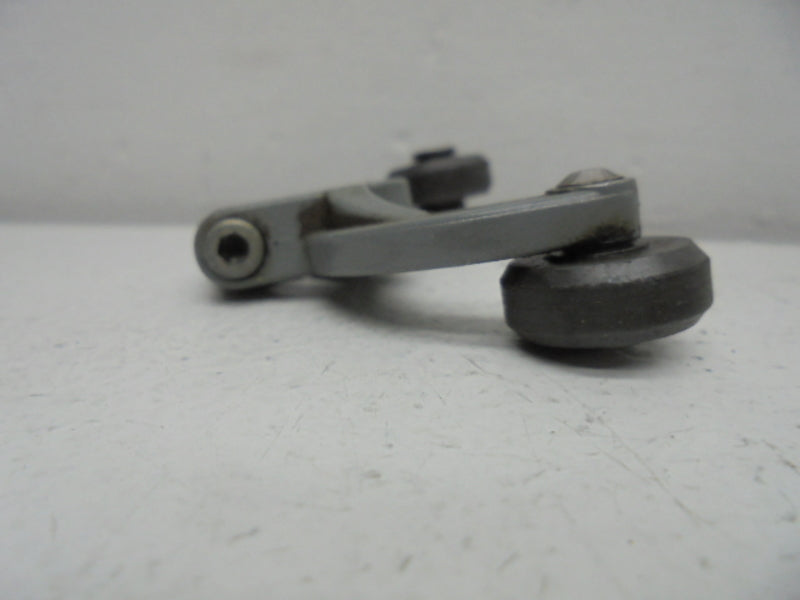 CUTLER HAMMER 10316H203A LIMIT SWITCH ROLLER ARM  UNMP