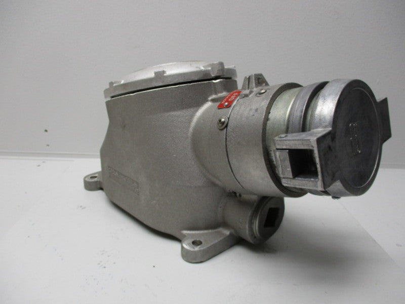 CROUSE-HINDS FSQC5640 INTERLOCKED RECEPTACLE 60A 120/480V  NSMP