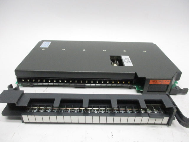 ALLEN BRADLEY 1771-OAD 12-120V NSMP