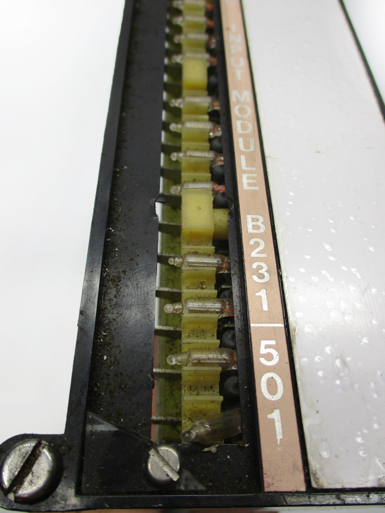 GOULD MODICON B231-501 115VAC UNMP