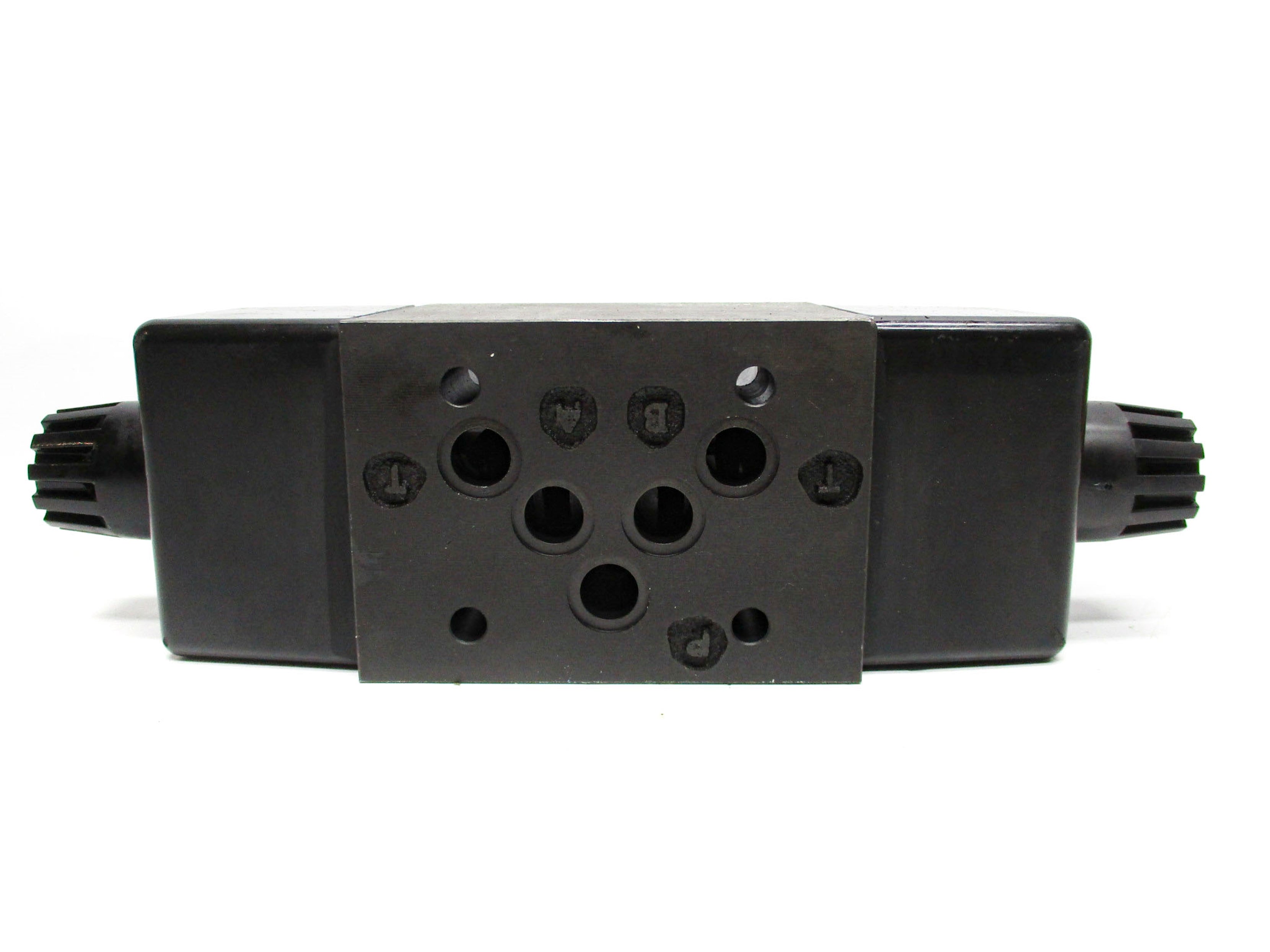 PARKER D3W4CNYW4 120V 0.72A 3000PSI NSMP