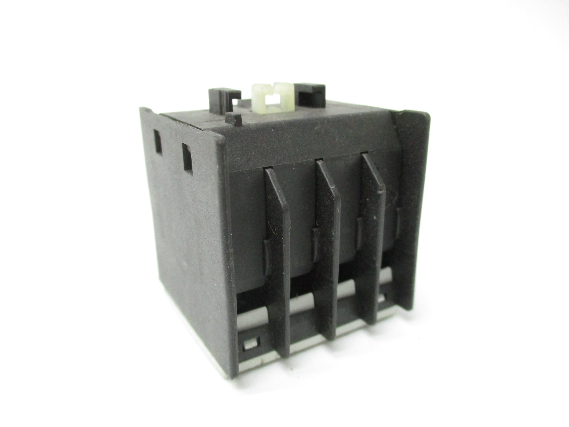 SIEMENS 3RH1911-1FA22 240V 10A NSNP