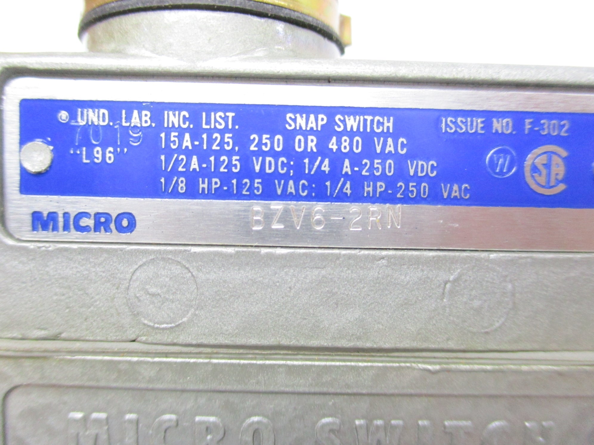 MICRO SWITCH BZV6-2RN 480VAC 15A (GREY) NSNP