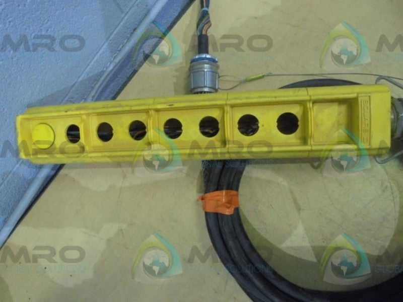 SQUARE D  SKYP8 PENDENT STATION  UNMP