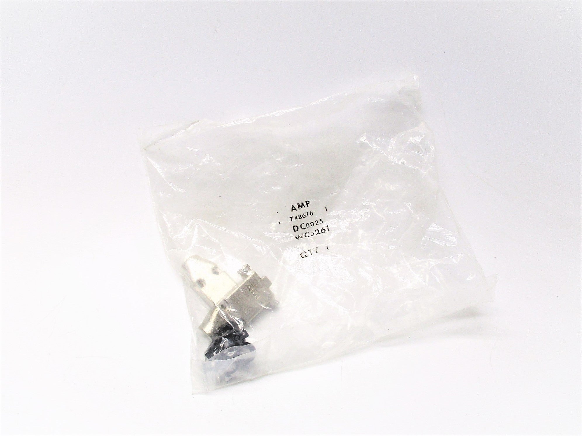 AMP 748676-1 NSNP
