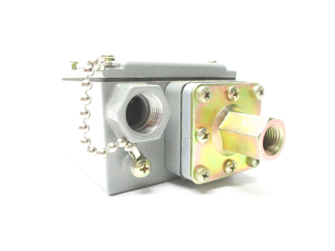 SQUARE D 9012GAW-5 SER. C 3-150PSI NSMP