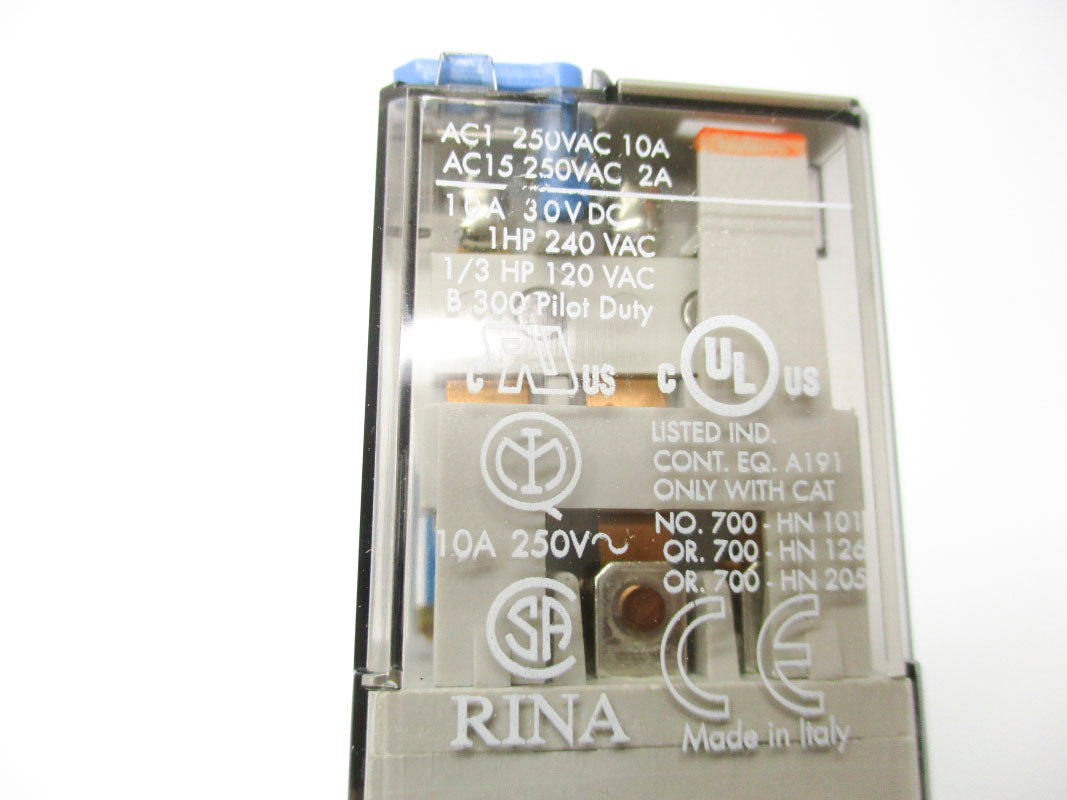 ALLEN BRADLEY 700-HA33Z24-3 SER. D 24VDC 10A  (WH) NSMP