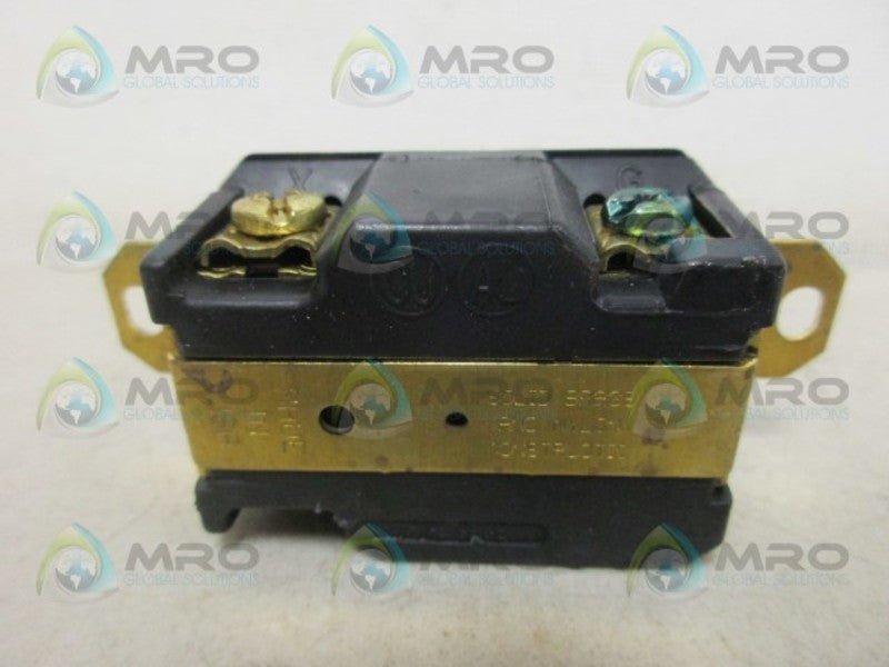 PASS & SEYMOUR L820-R RECEPTACLE NSNP