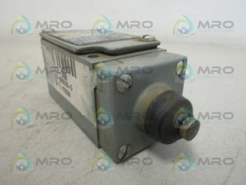 SQUARE D 9007B61B2 LIMIT SWITCH (AS PICTURED) UNMP