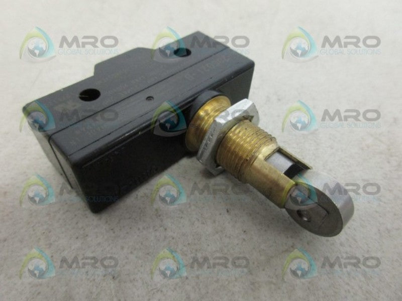 OMRON A-20GQ21-B SWITCH UNMP