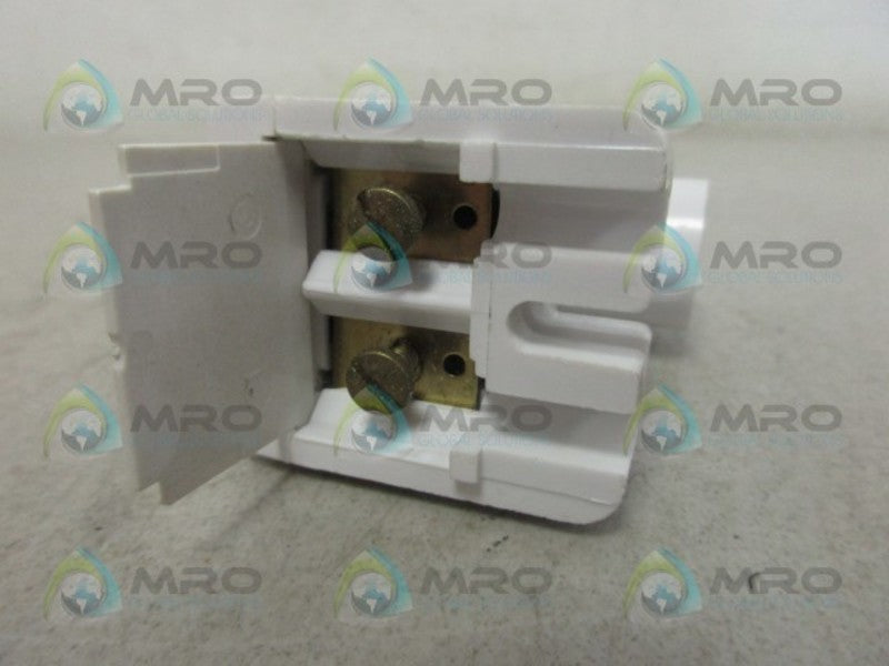LEVITON 660W-600V LAMPHOLDER NSNP