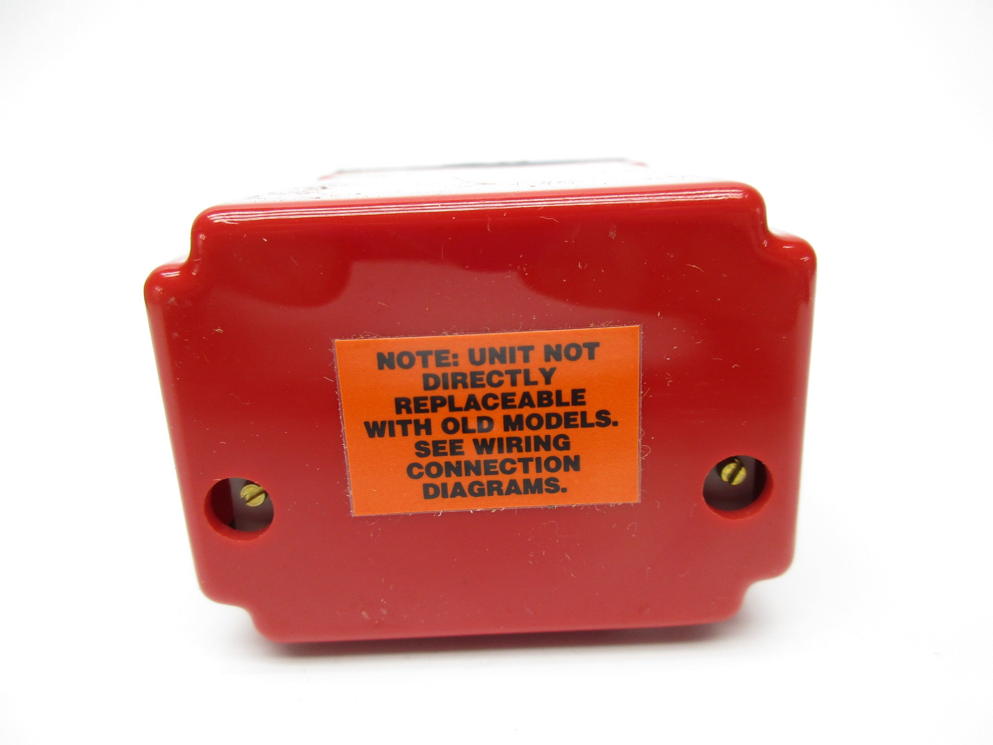 BRYANT 70530NC LOCKING CONNECTOR  NSMP