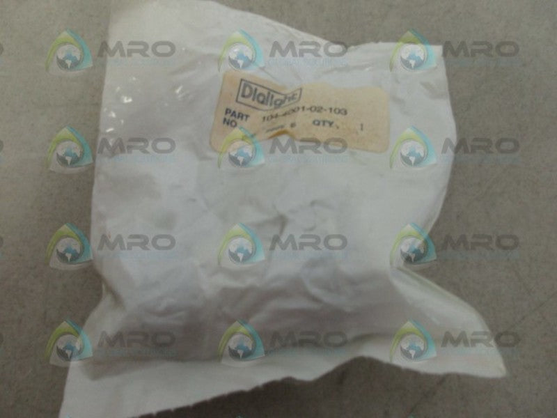 DIALIGHT 104-4001-02-103 LAMP HOLDER NSMP