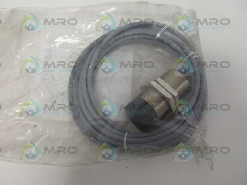 BALLUFF BES516-218-E4-E-03 INDUCTIVE SENSOR NSMP