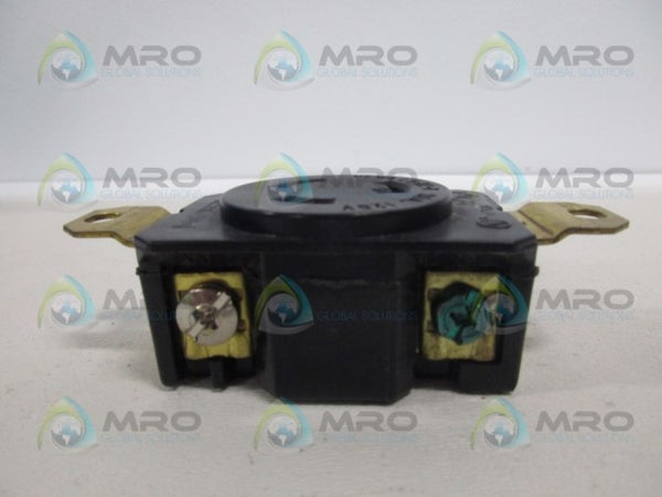 PASS & SEYMOUR L520-R RECEPTACLE NSNP