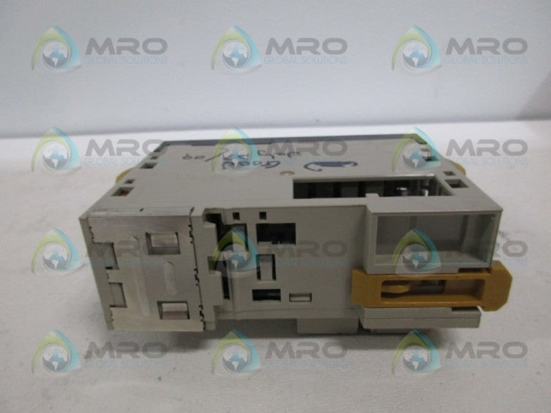 OMRON CJ1W-OC201 OUTPUT UNIT UNMP