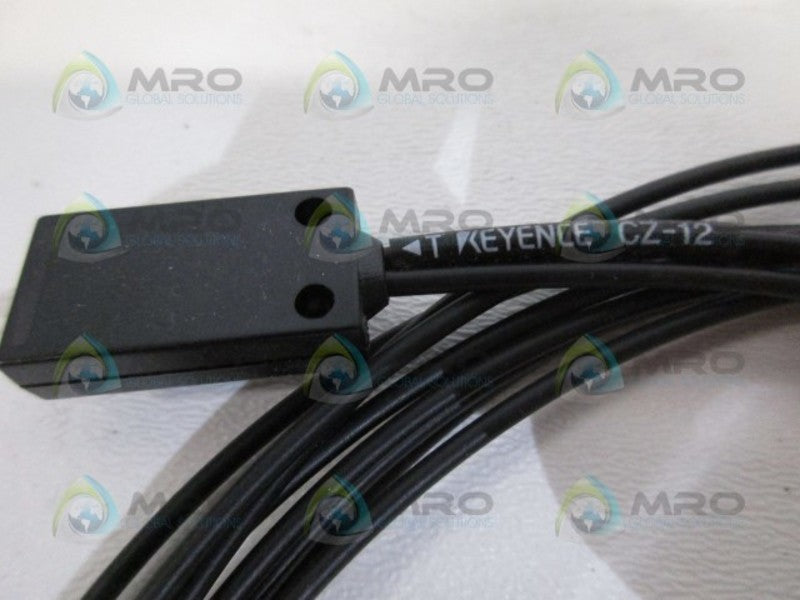 KEYENCE CZ-12 FIBEROPTIC SENSOR NSMP
