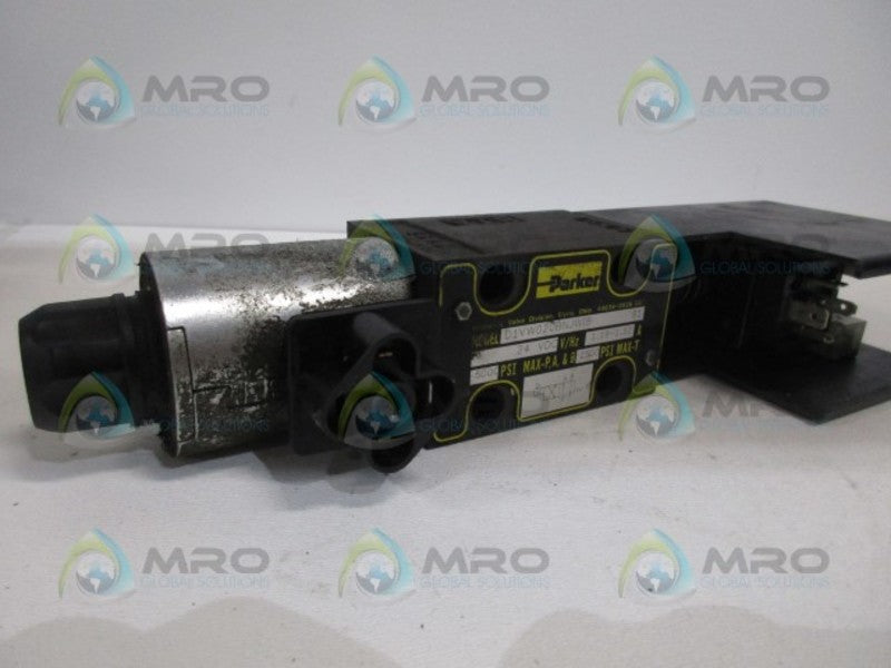 PARKER D1VW020BNJWI8 VALVE UNMP