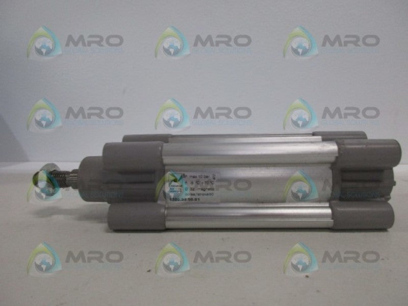 PNEUMAX 1390.32.50.01 CYLINDER NSNP