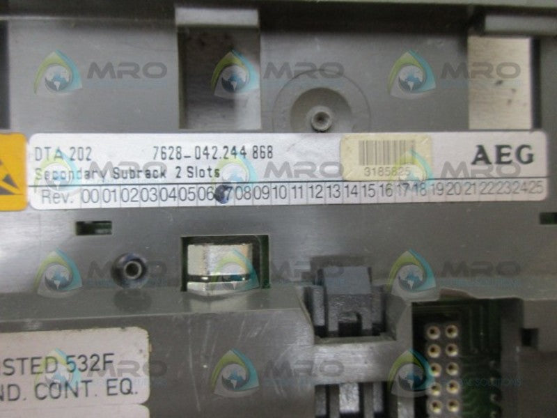SCHNEIDER AUTOMATION DTA202 2SLOT RACK UNMP
