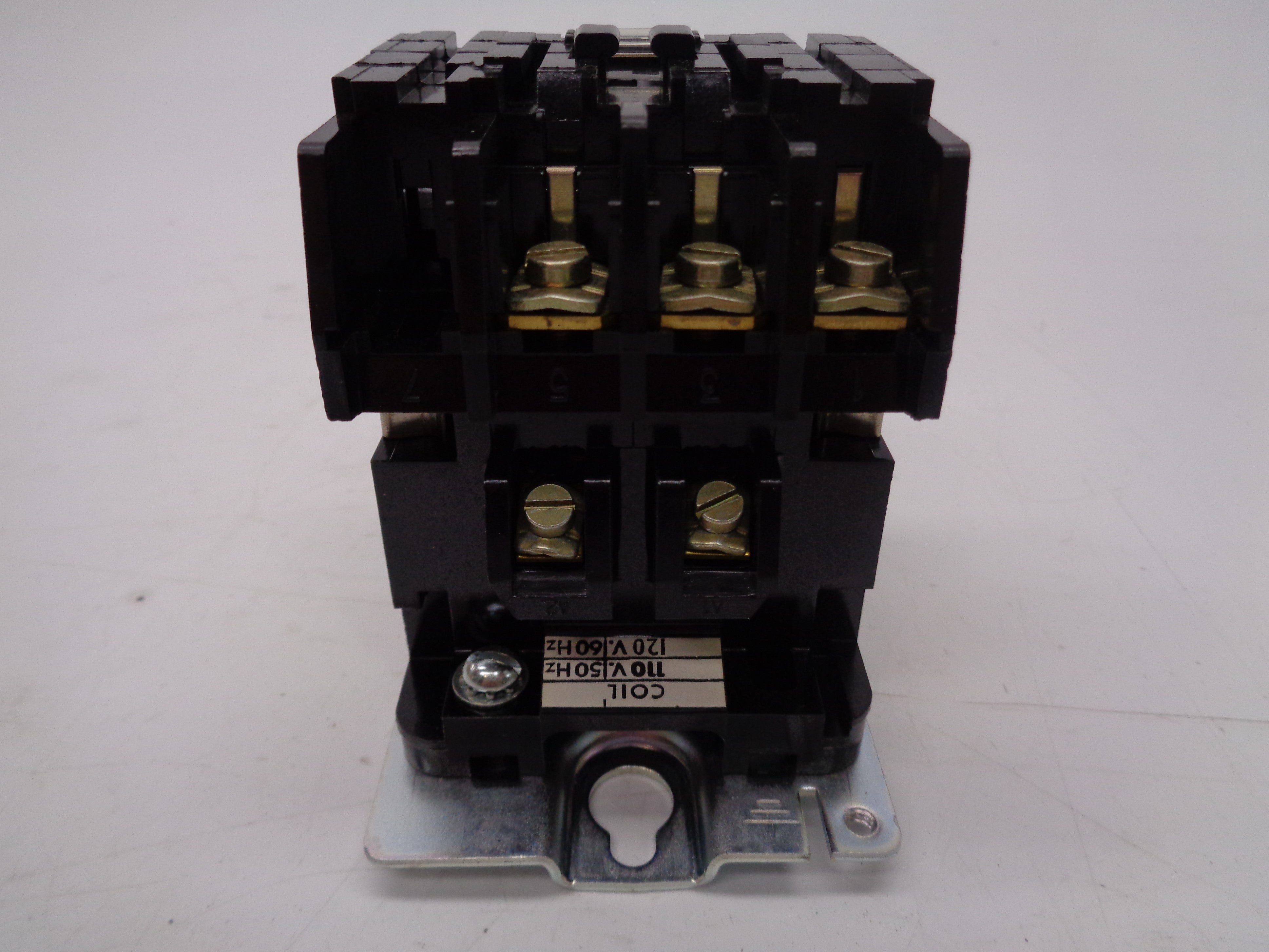 CUTLER HAMMER C30AN2AB SER. B1 120V NSMP