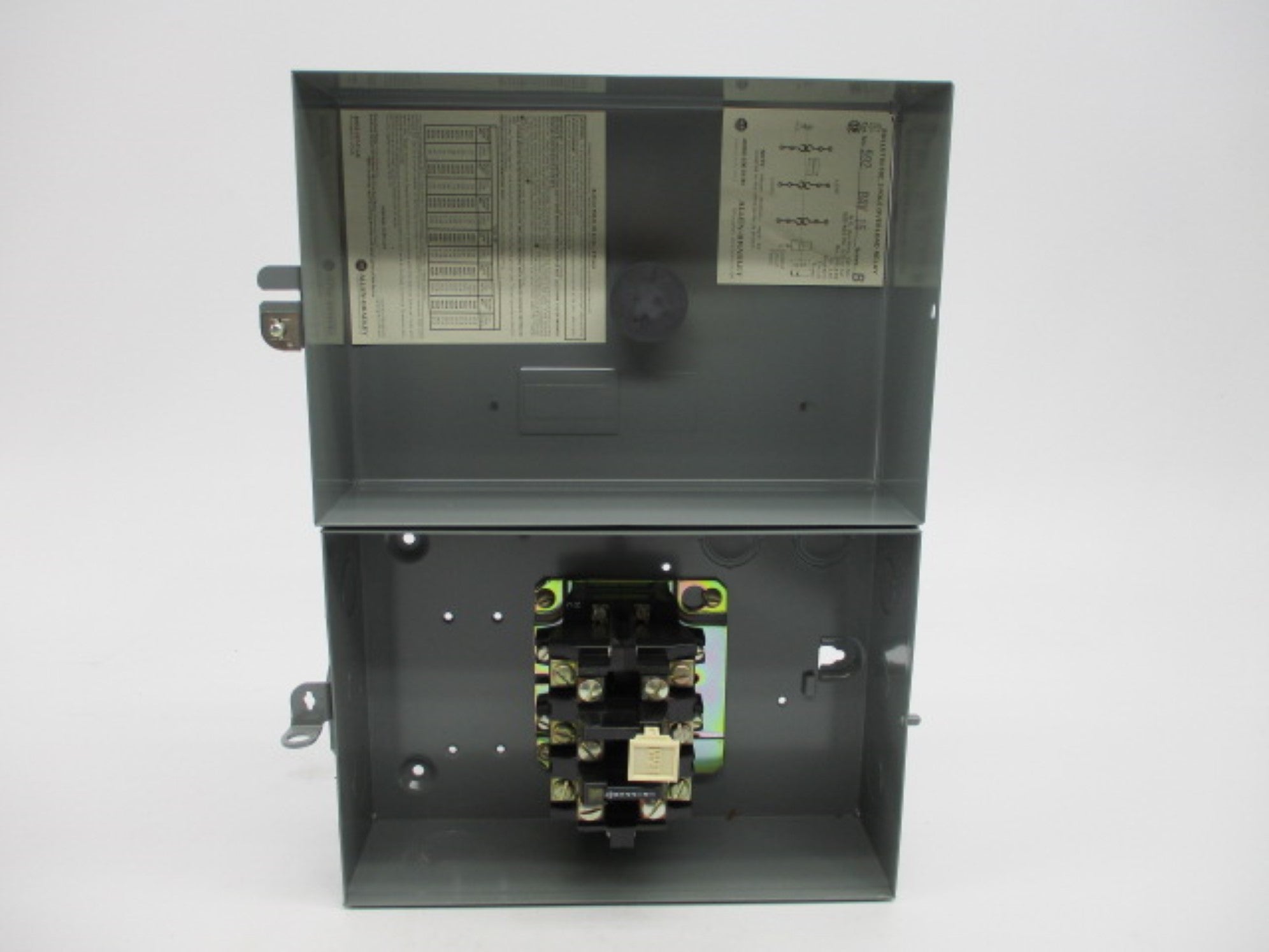 INDUSTRIAL SPARE PART 592-BAV16 SER. B 120V (BR/YL) NSMP